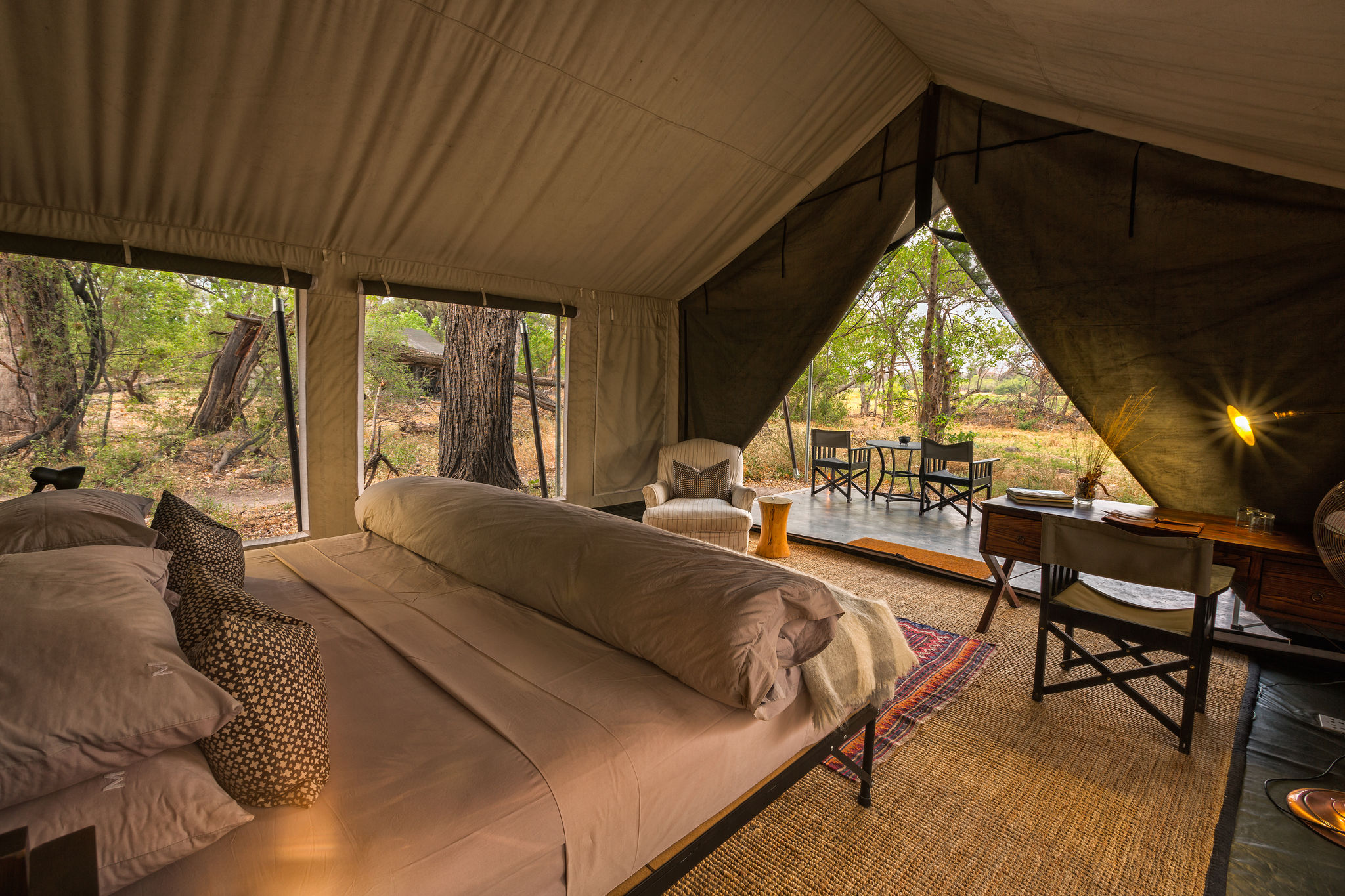 machaba-camp-room-luxury-tent-interior-02 Room with a view at the Machaba Camp in Botswana
